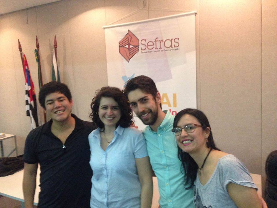 Da esquerda para direita: os palestrantes Fabio Ando, Ana Gebrim e Vitor Lopes, além de Viviana Peña, coordenadora atual do CRAI. Crédito: Divulgação