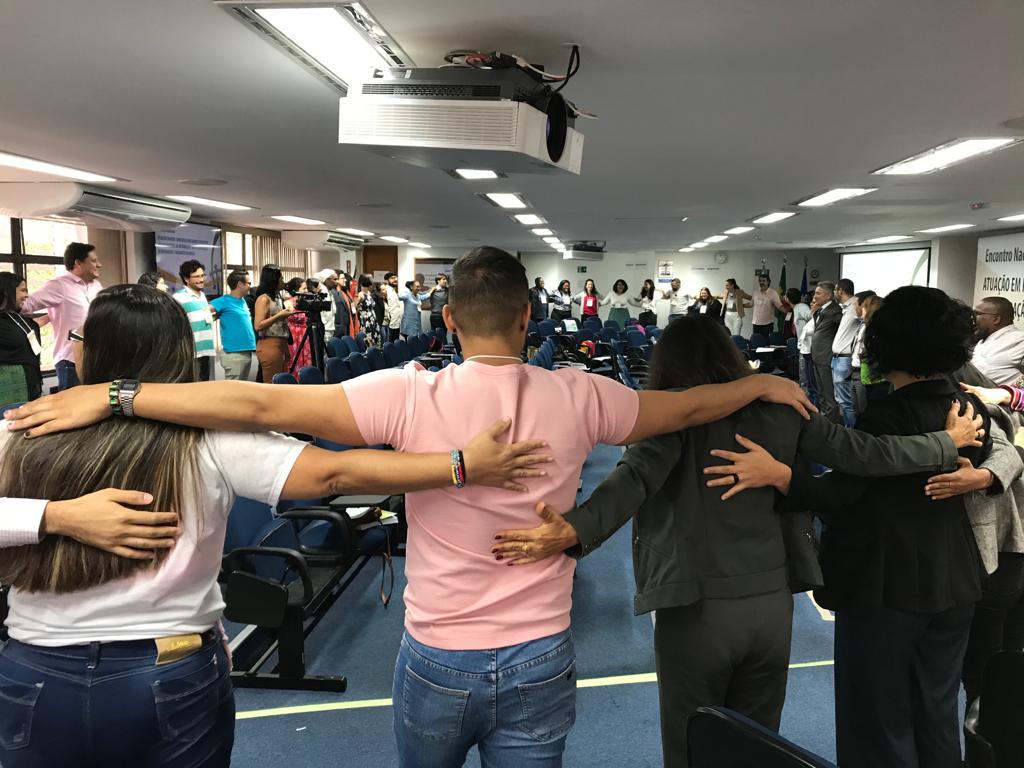 Atividade em roda encerrou evento em Brasília que reuniu pessoas de todo o Brasil ligadas à temática das migrações