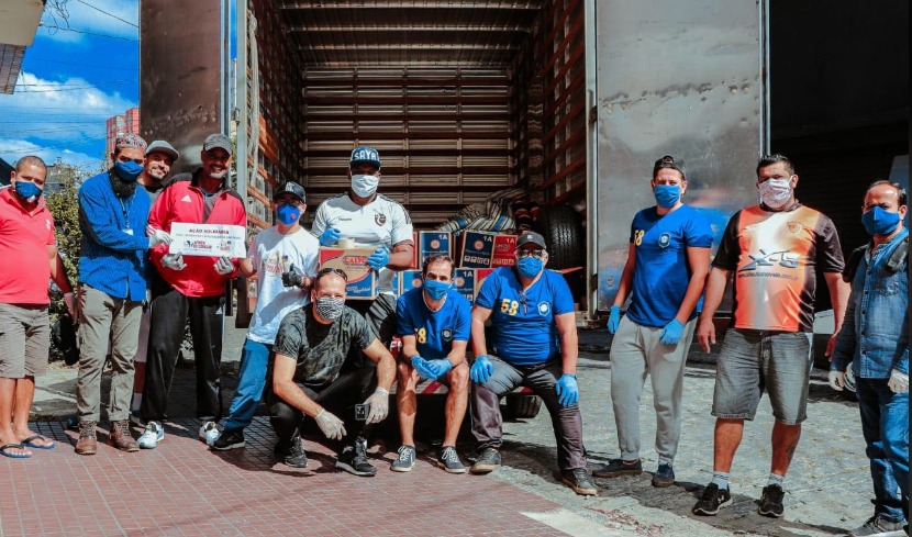 Entrega de doações de cestas básicas e kits de higiene em São Paulo pela África do Coração em parceria com a Cruz Vermelha e Projeto Parabéns no dia 3 de maio de 2020