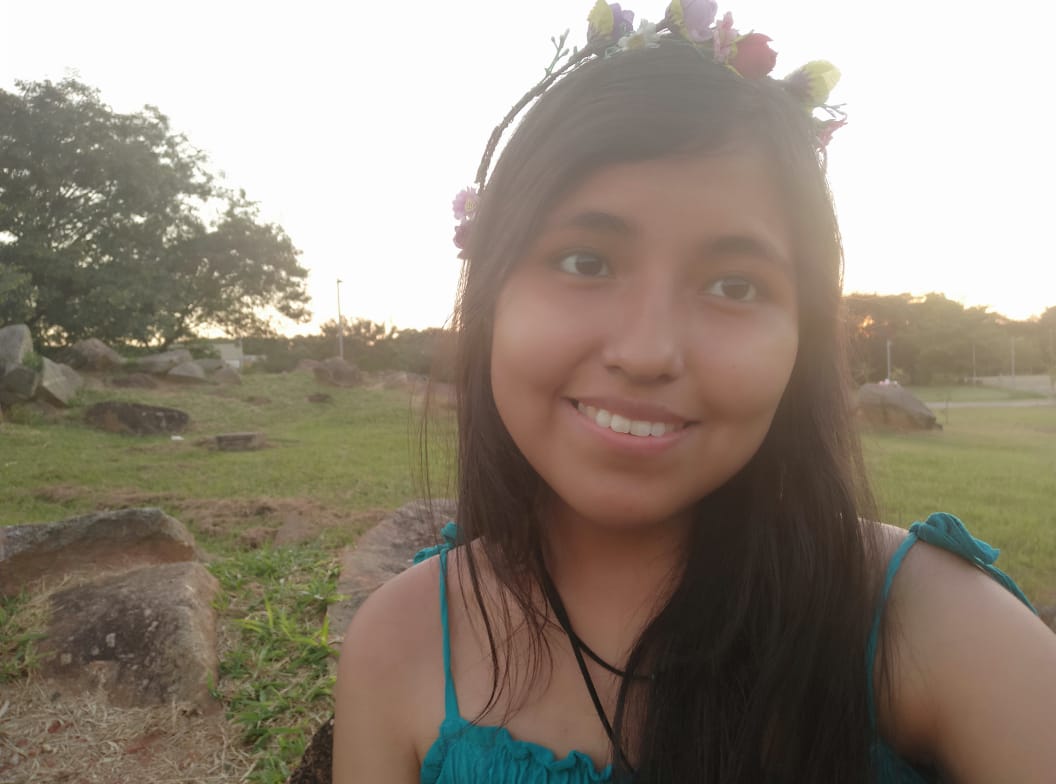 Jaqueline Cuevas Cortes, filha caçula de imigrantes bolivianos que vai se formar na USP em 2021.